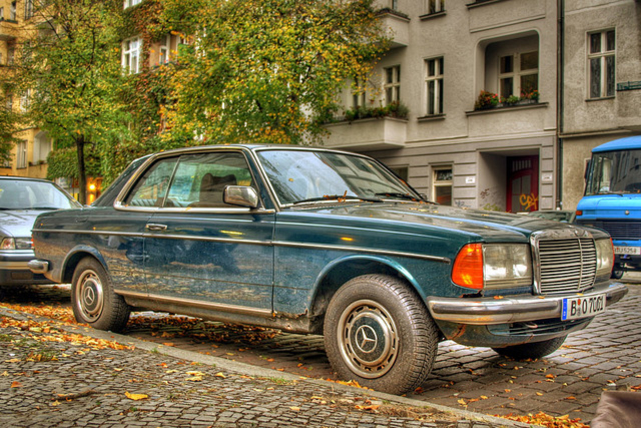 Mercedes-Benz 230 Ce Wallpapers