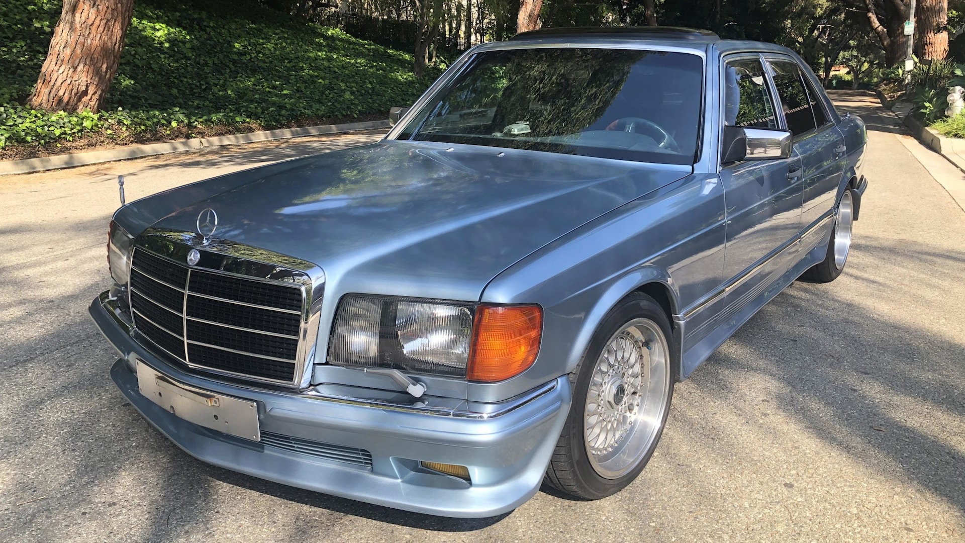 Mercedes-Benz 280Se Wallpapers