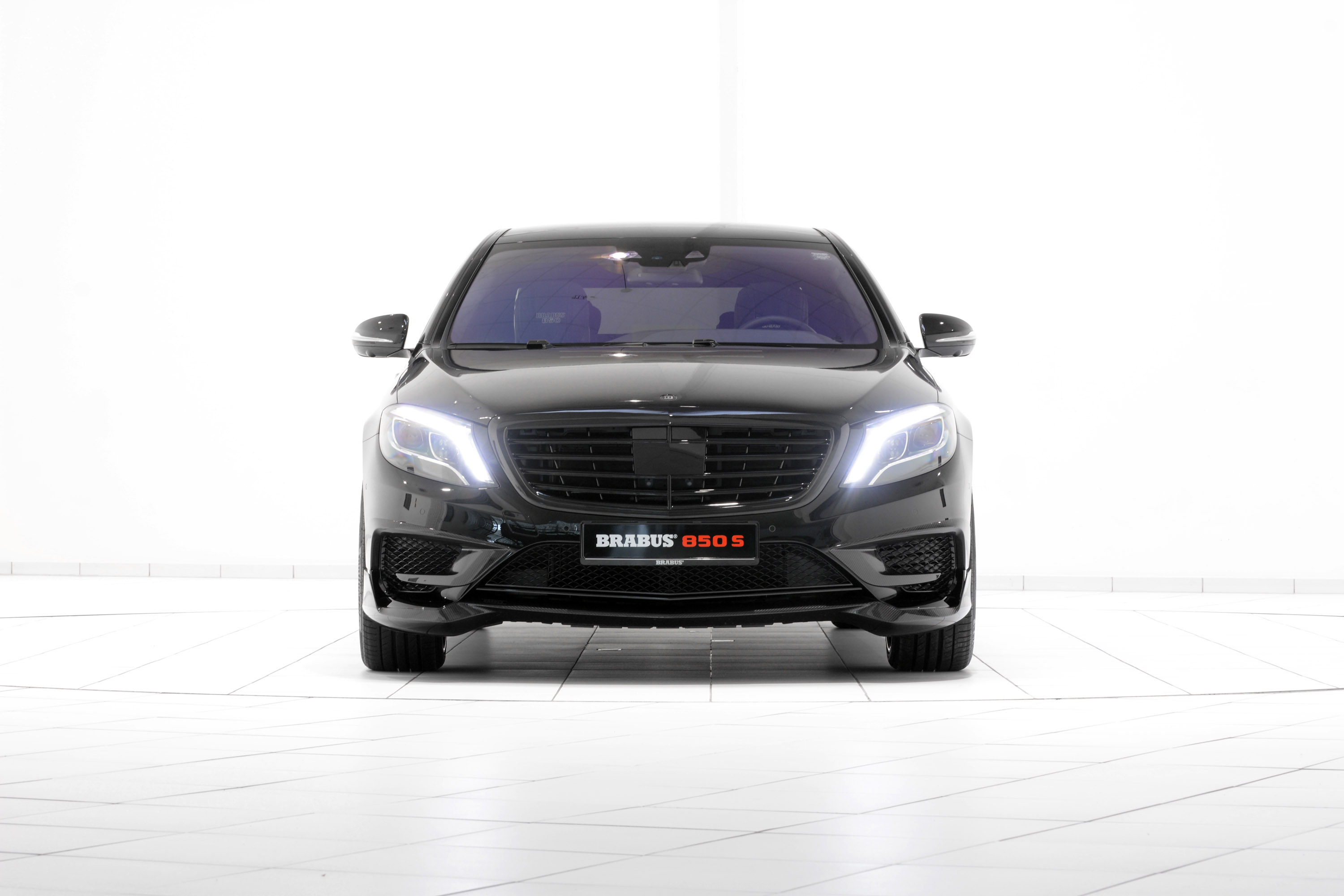 Mercedes-Benz Brabus 850 Wallpapers