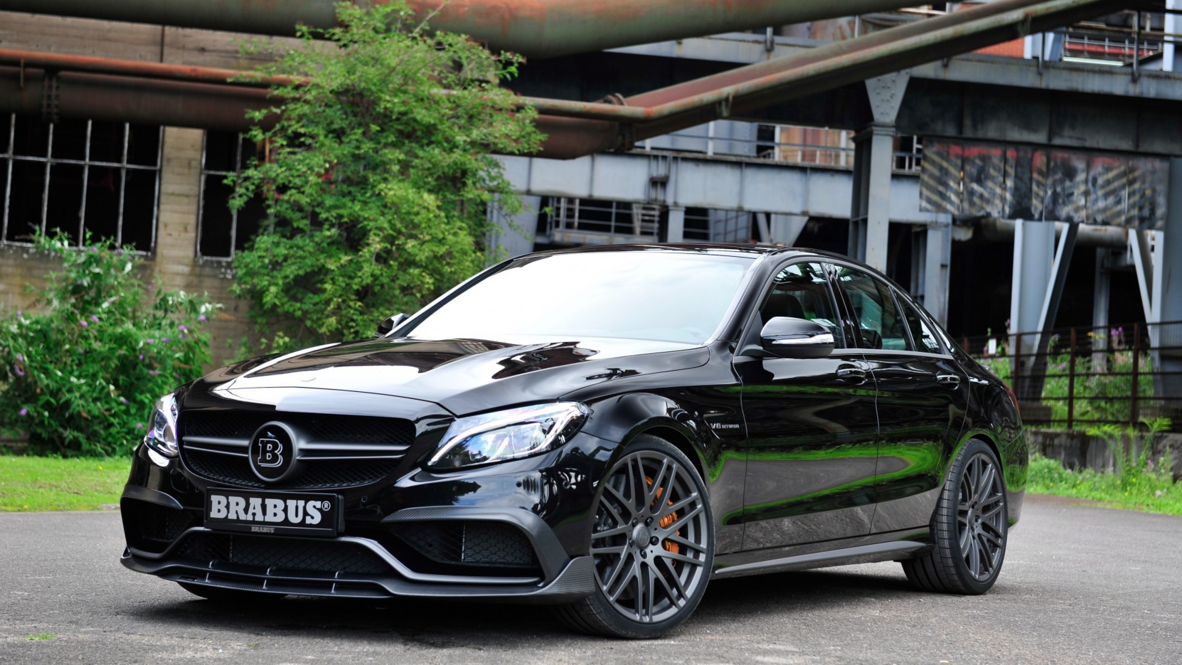 Mercedes-Benz Brabus 850 Wallpapers