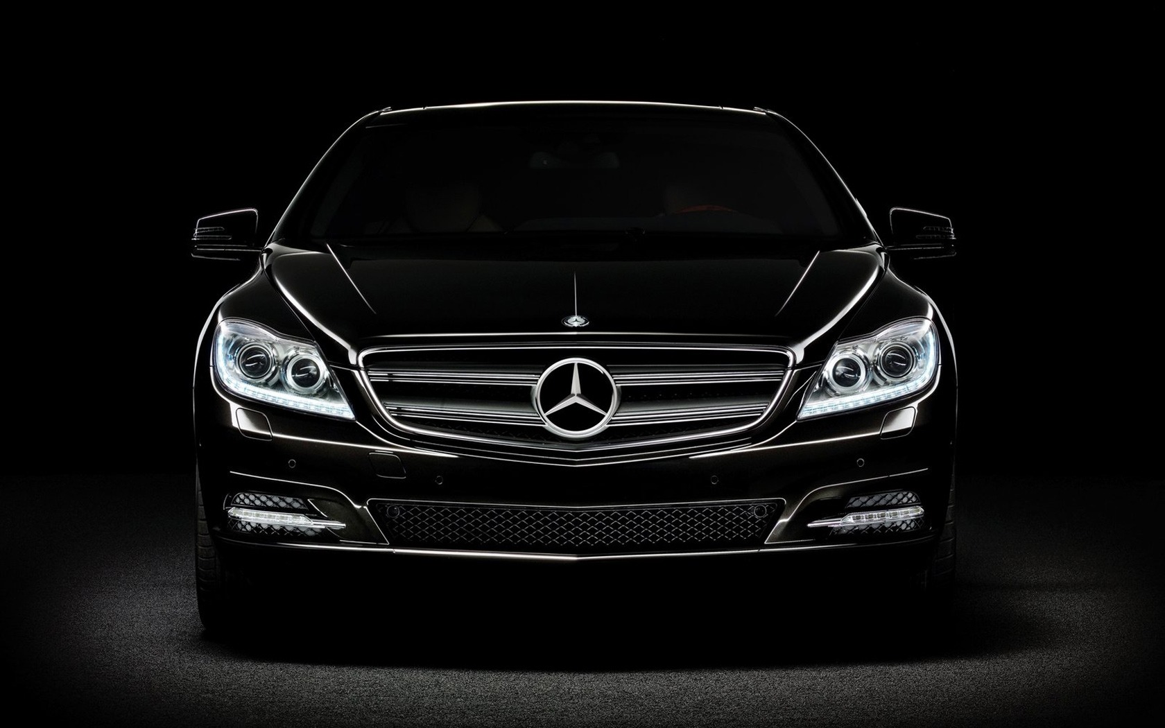 Mercedes-Benz Cl-Class Wallpapers