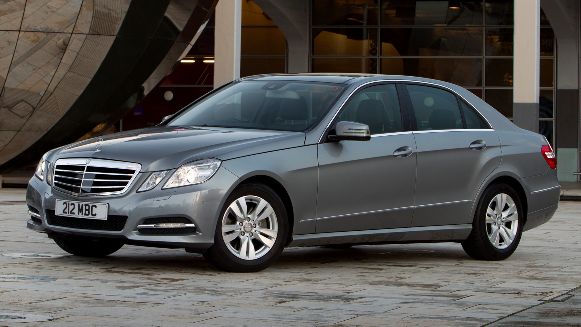 Mercedes-Benz E 350 Bluetec Avantgarde Wallpapers