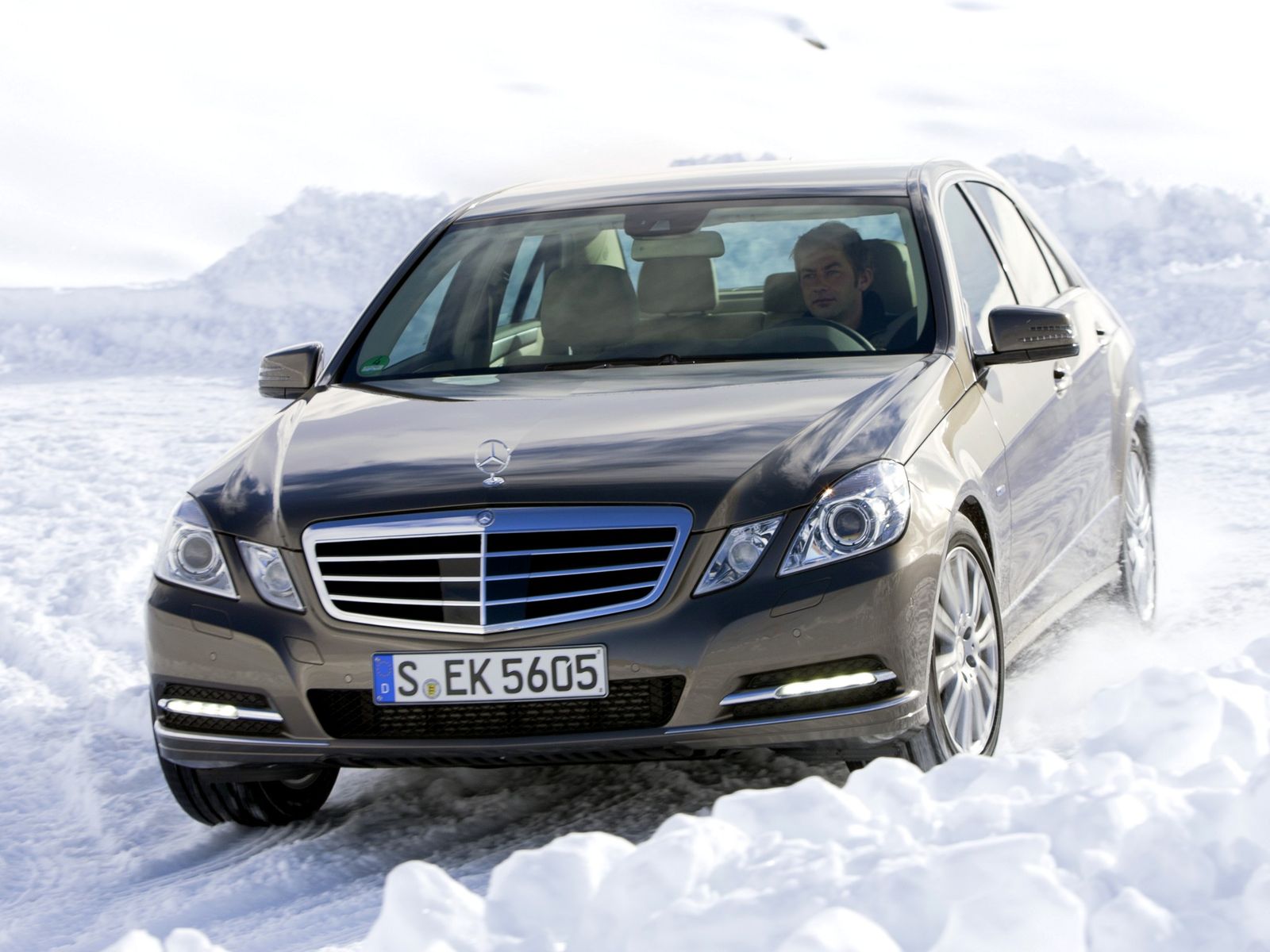 Mercedes-Benz E 350 Cdi Wallpapers