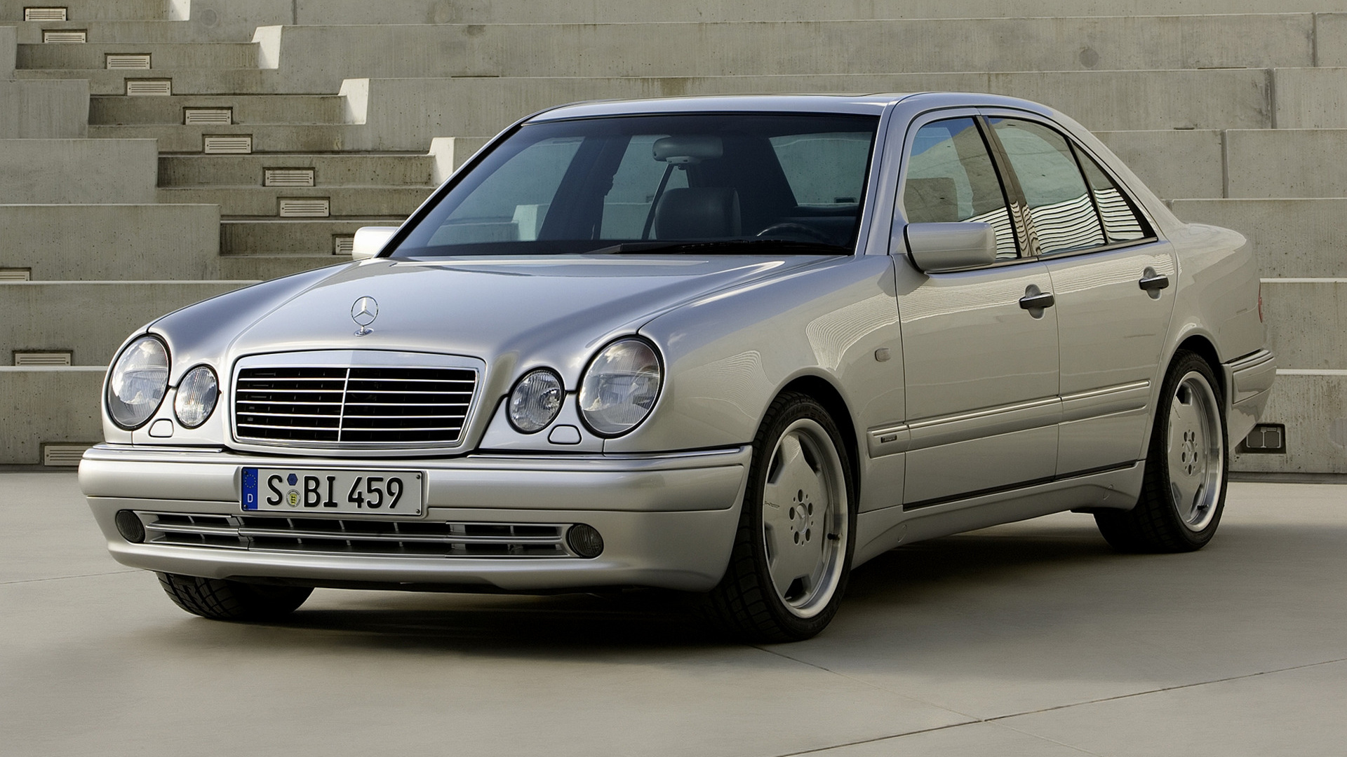 Mercedes-Benz E 50 Amg Wallpapers