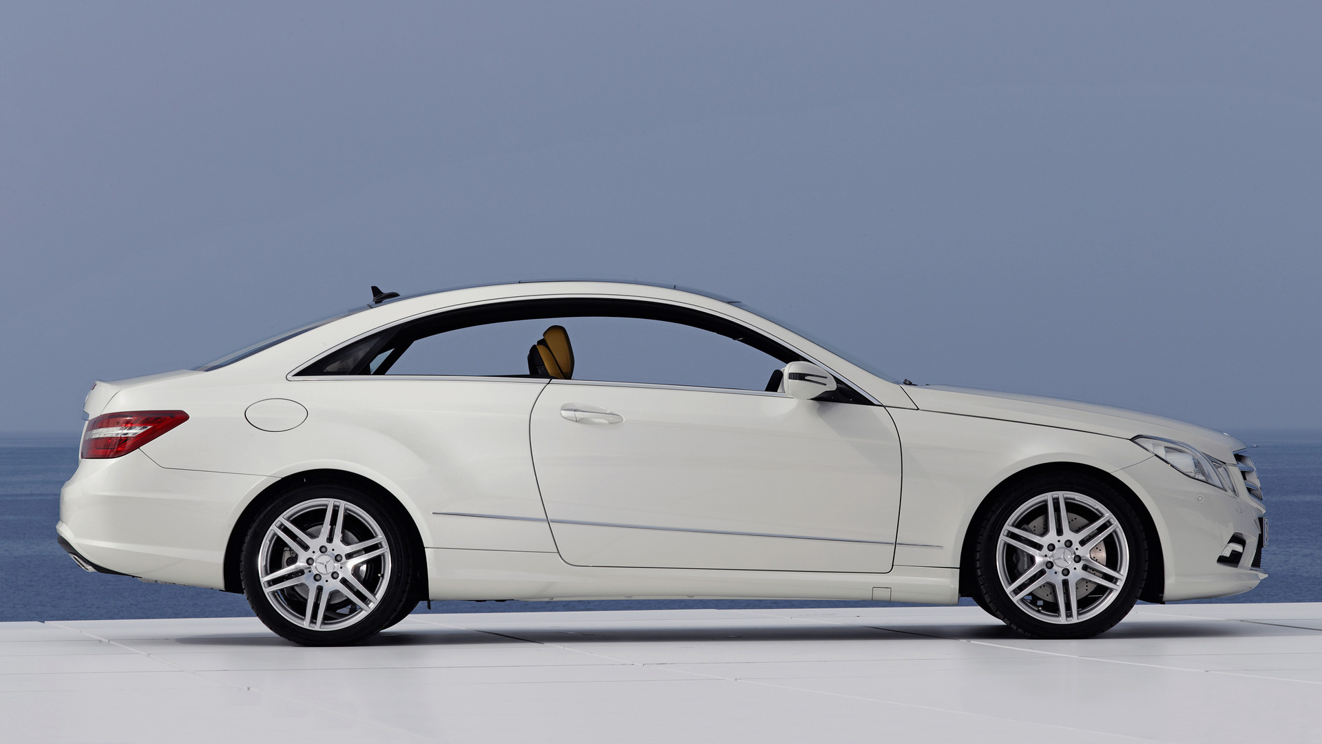 Mercedes-Benz E 500 Coupe Amg Styling Wallpapers