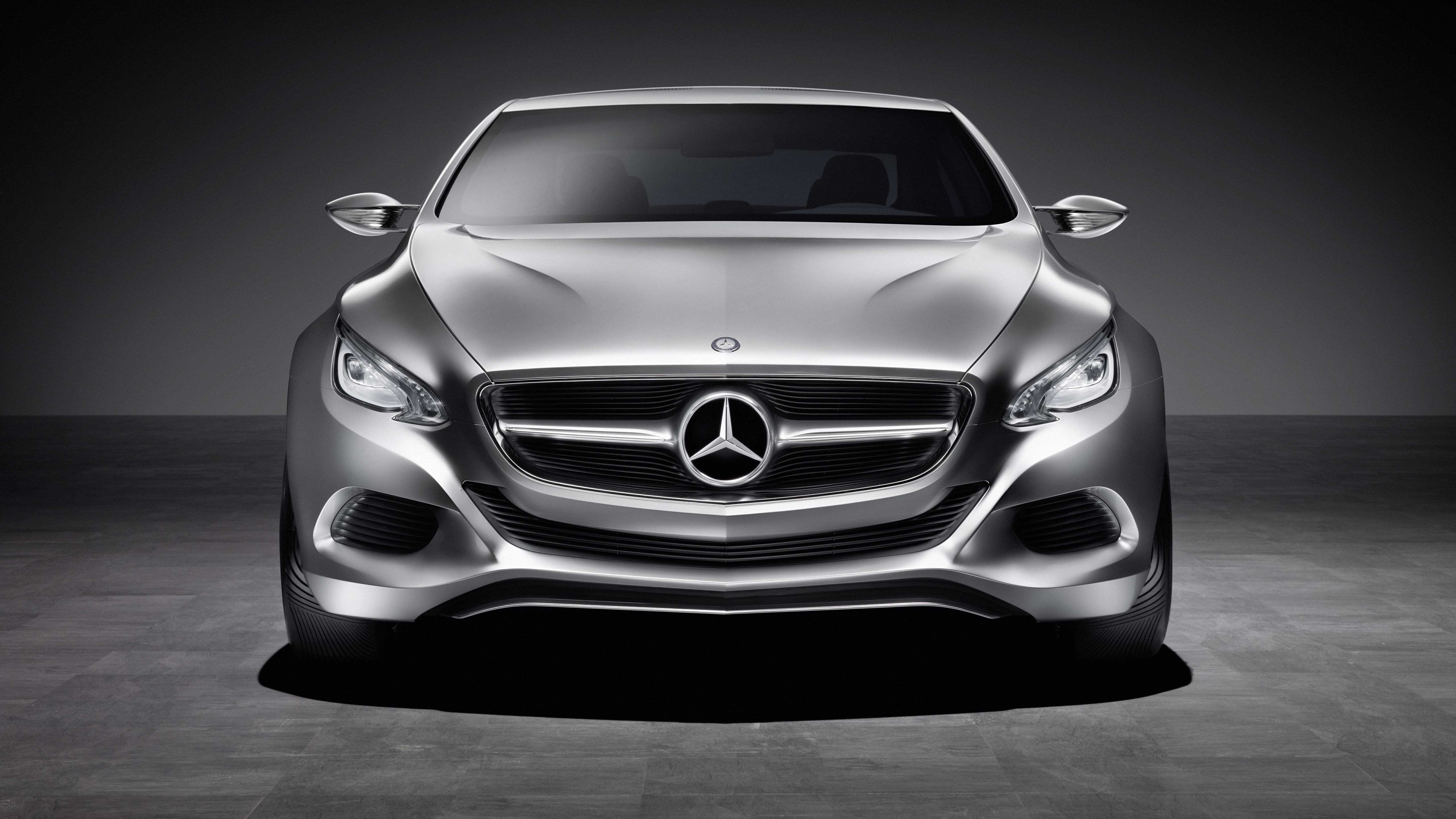 Mercedes-Benz F800 Wallpapers