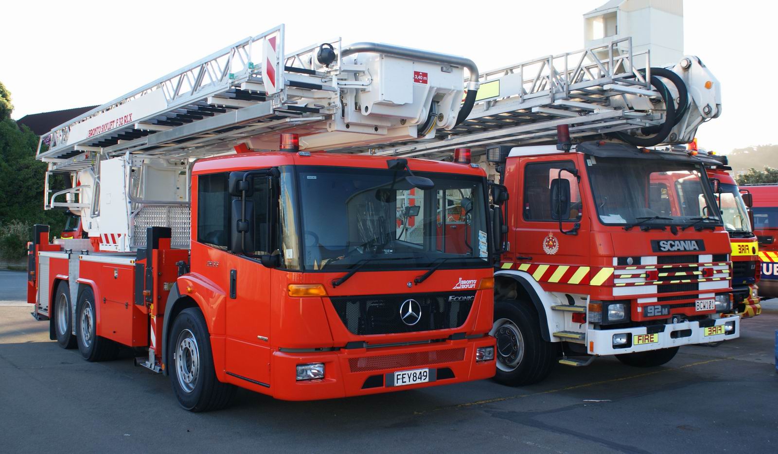 Mercedes-Benz Fire Truck Wallpapers