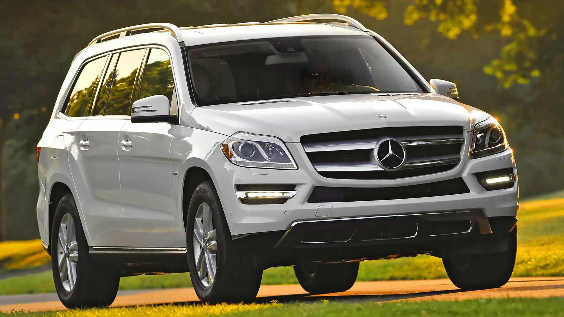 Mercedes-Benz Gl-Class Wallpapers