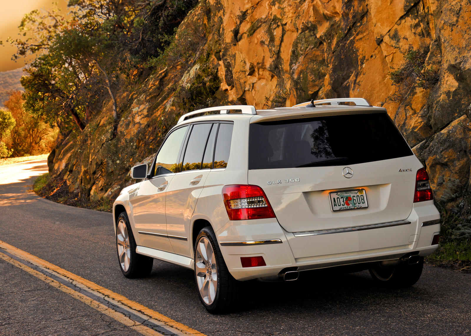 Mercedes-Benz Glk-Class Wallpapers