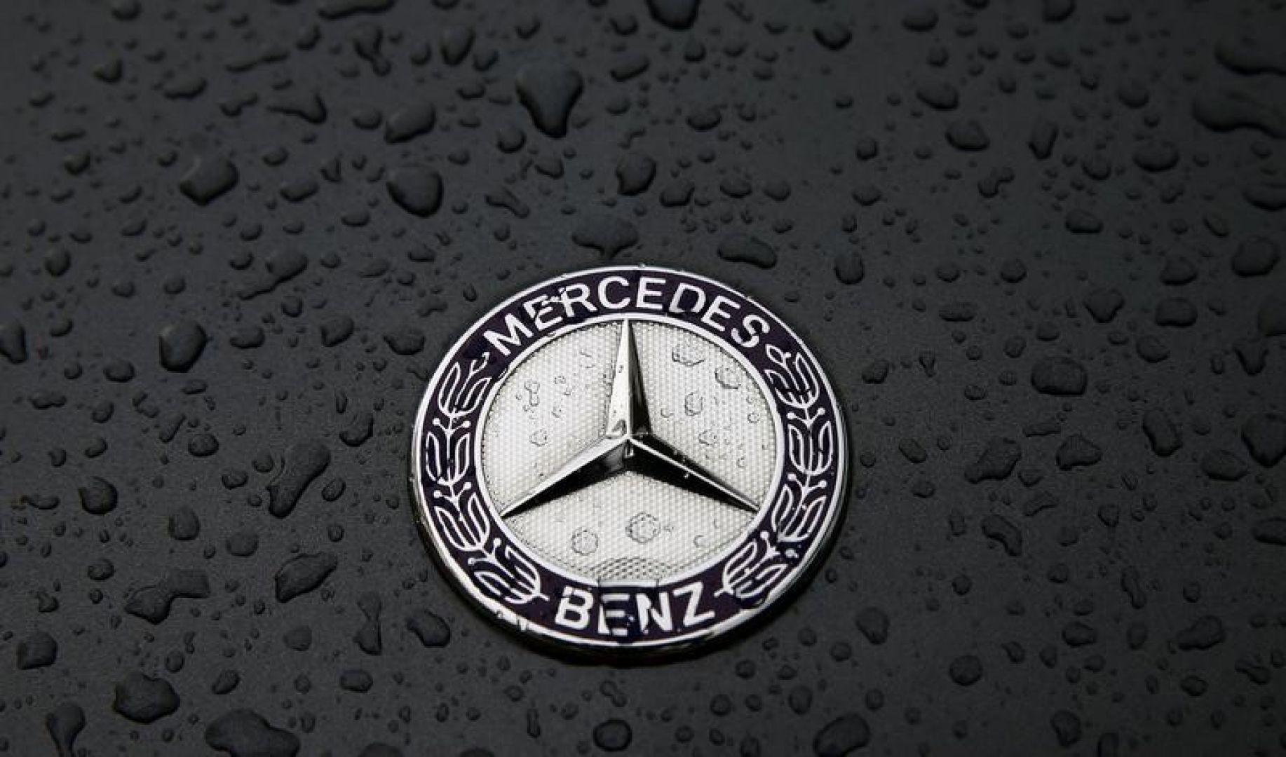 Mercedes-Benz Logo Wallpapers