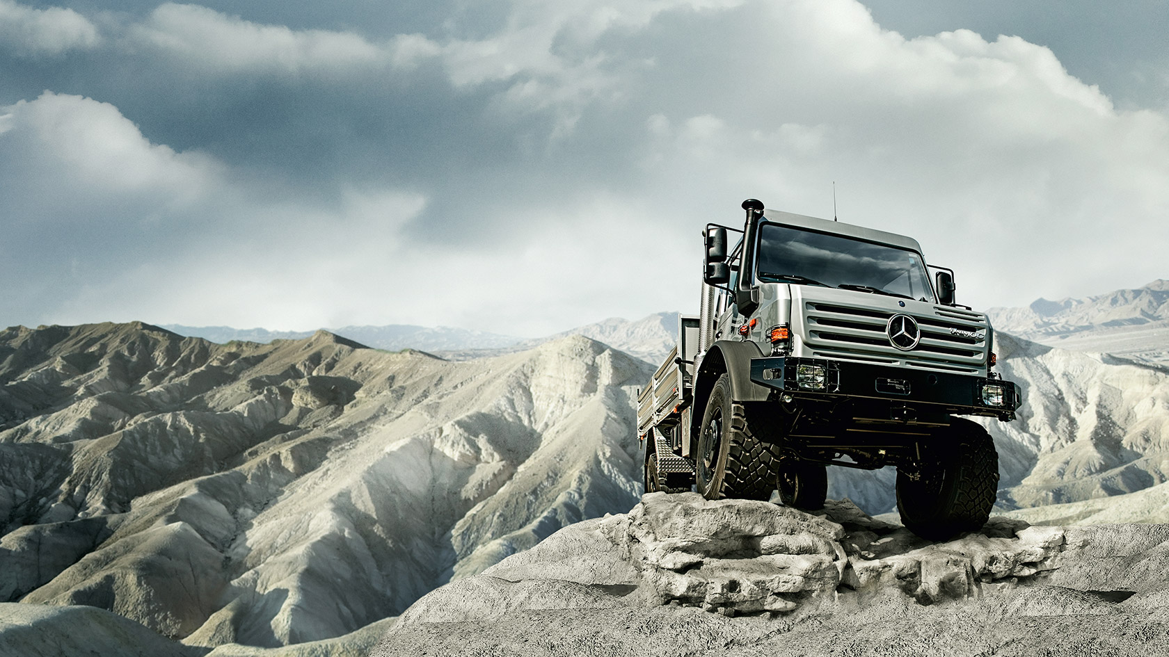 Mercedes-Benz Unimog Wallpapers