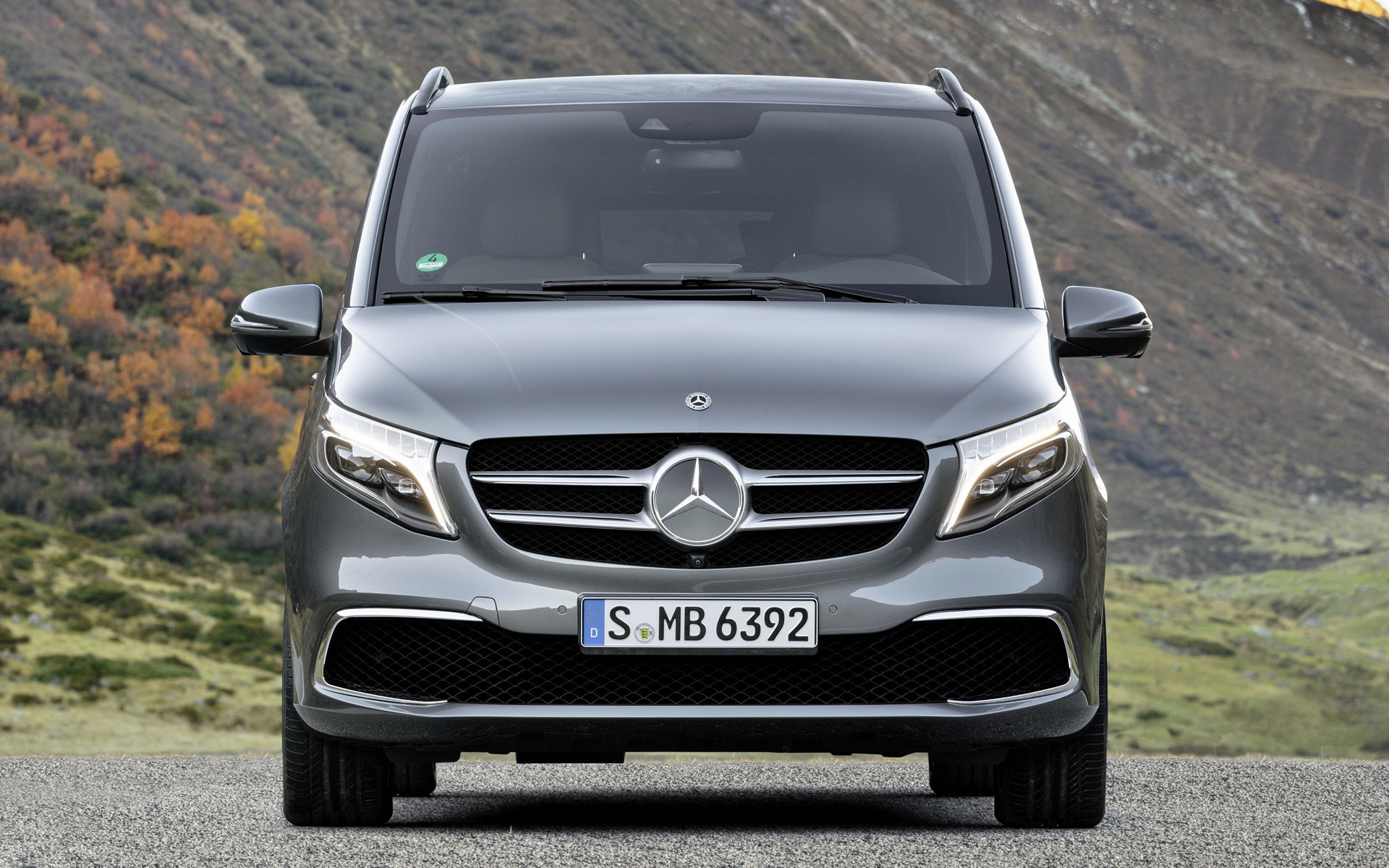 Mercedes-Benz V-Class Wallpapers