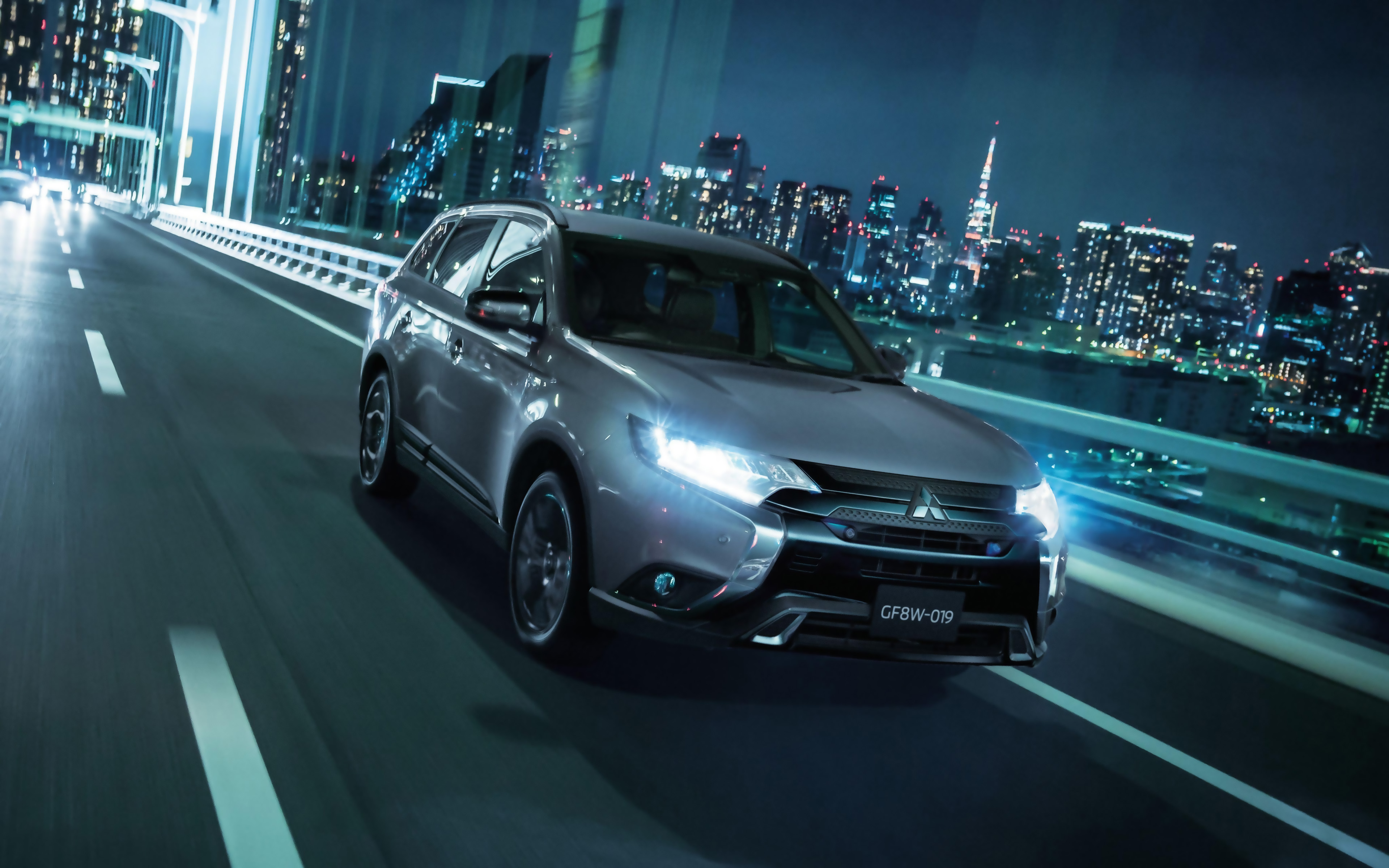 Mitsubishi Outlander Wallpapers