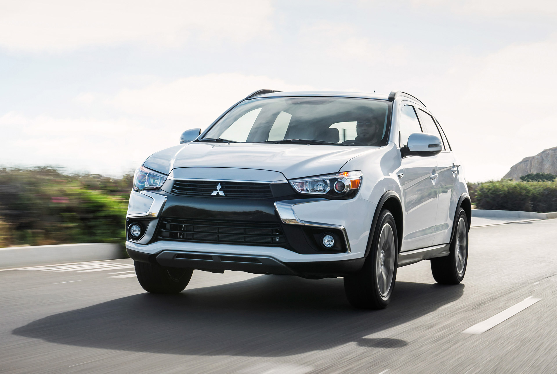 Mitsubishi Outlander Wallpapers