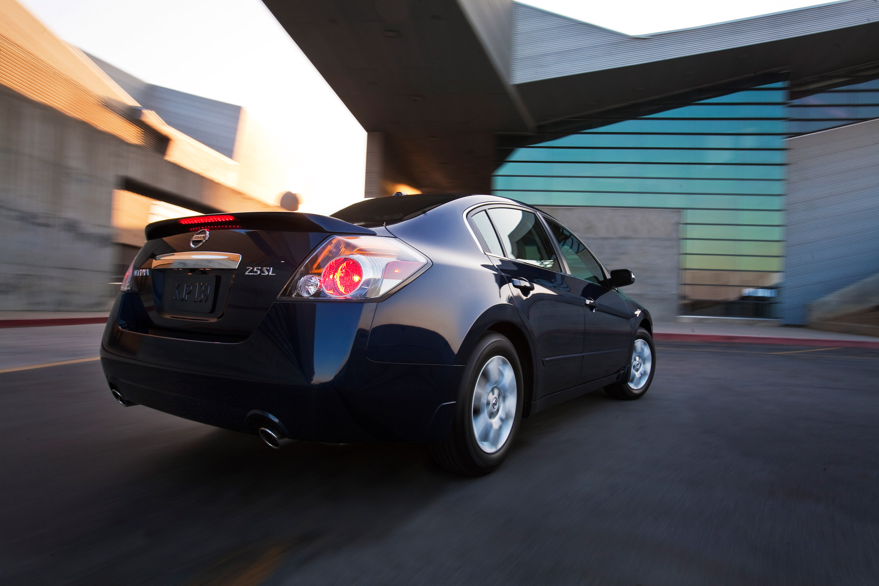 Nissan Altima Wallpapers