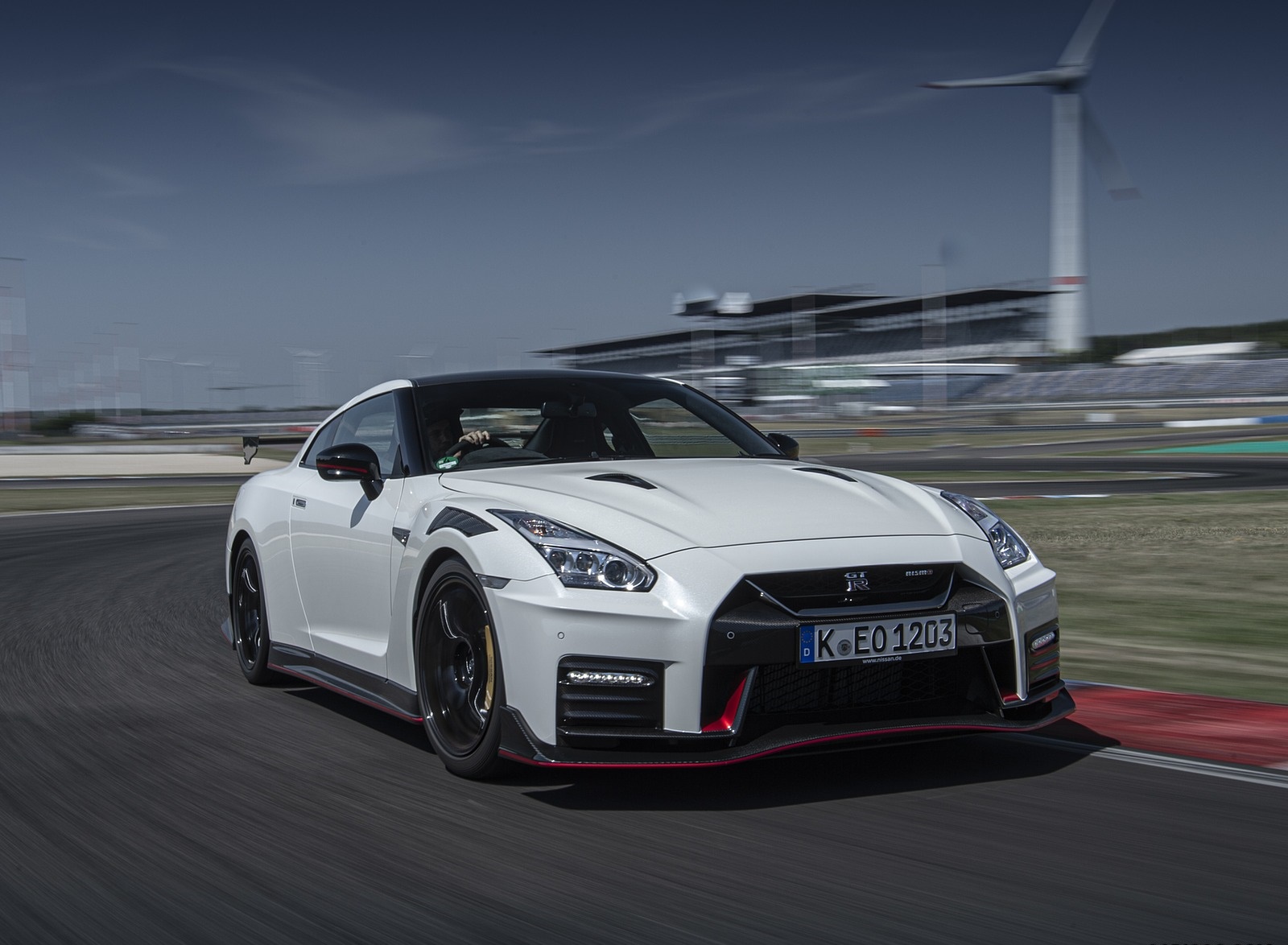 Nissan Nismo Wallpapers