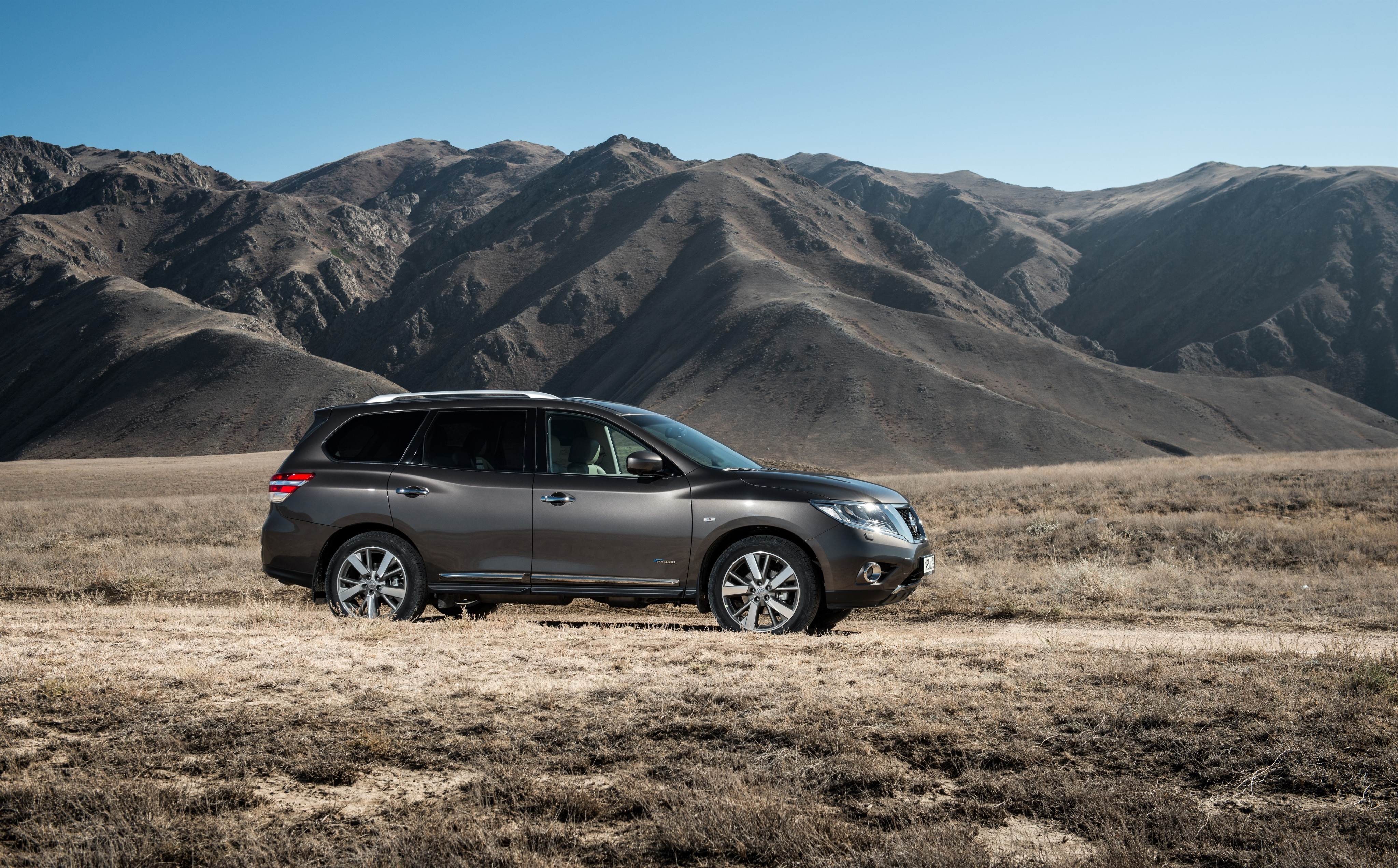 Nissan Pathfinder Wallpapers