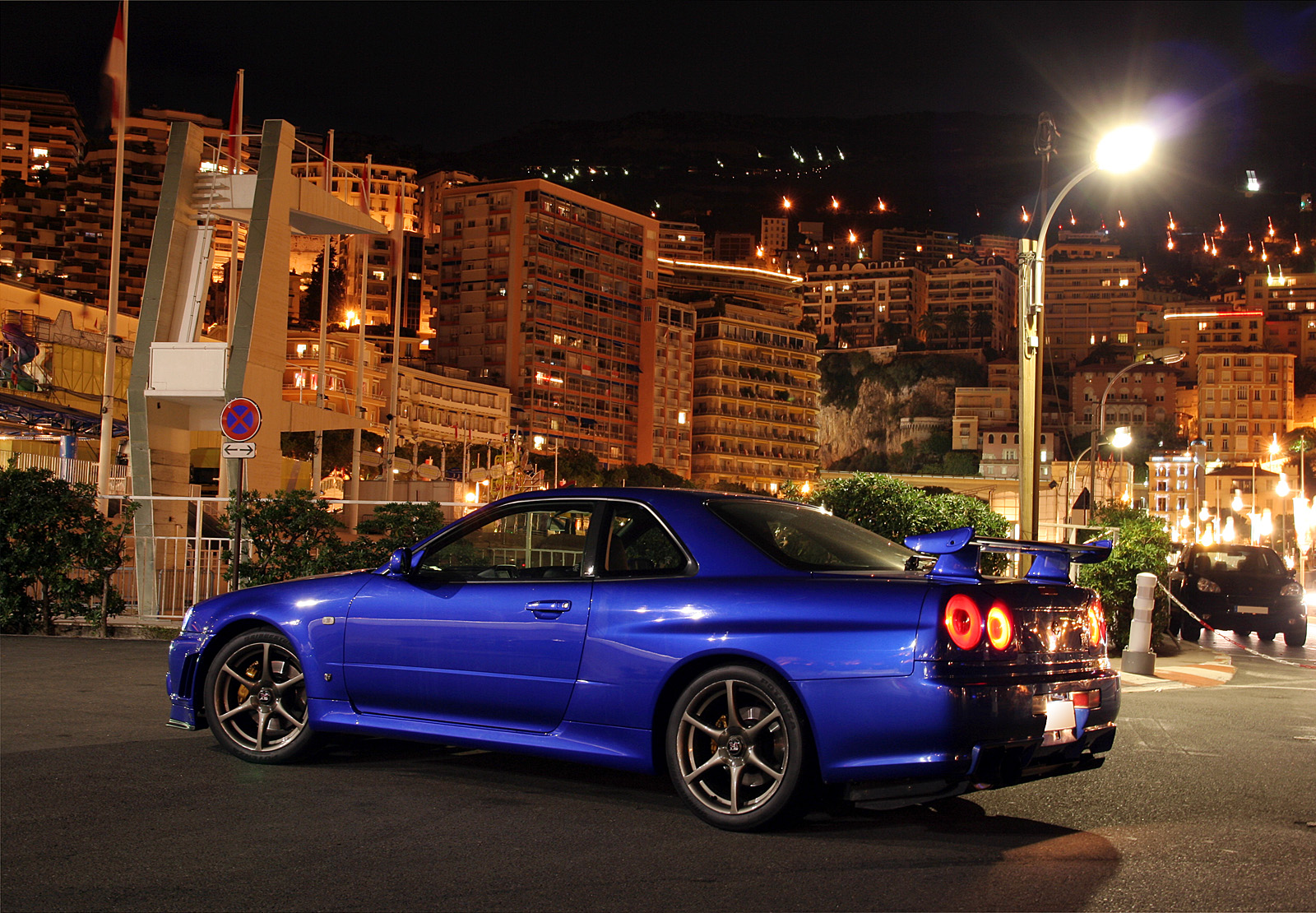 Nissan Skyline Desktop Wallpapers