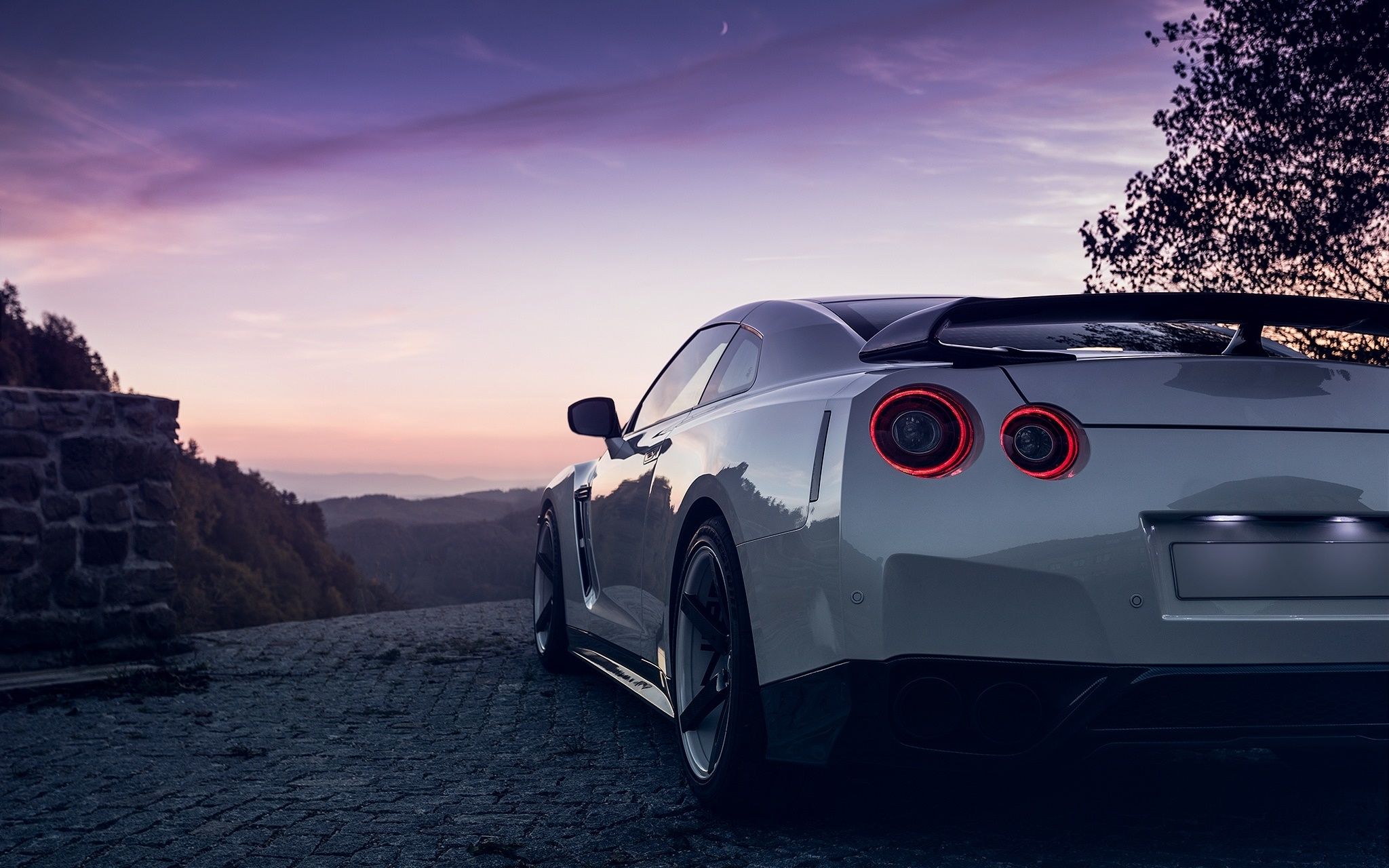 Nissan Skyline Desktop Wallpapers