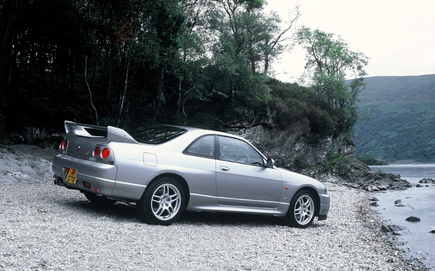 Nissan Skyline R33 Wallpapers