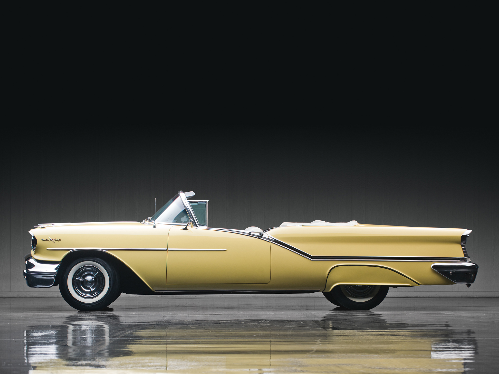 Oldsmobile Starfire Convertible Wallpapers