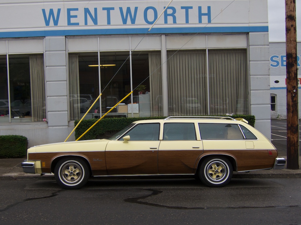 Oldsmobile Vista Cruiser Wallpapers