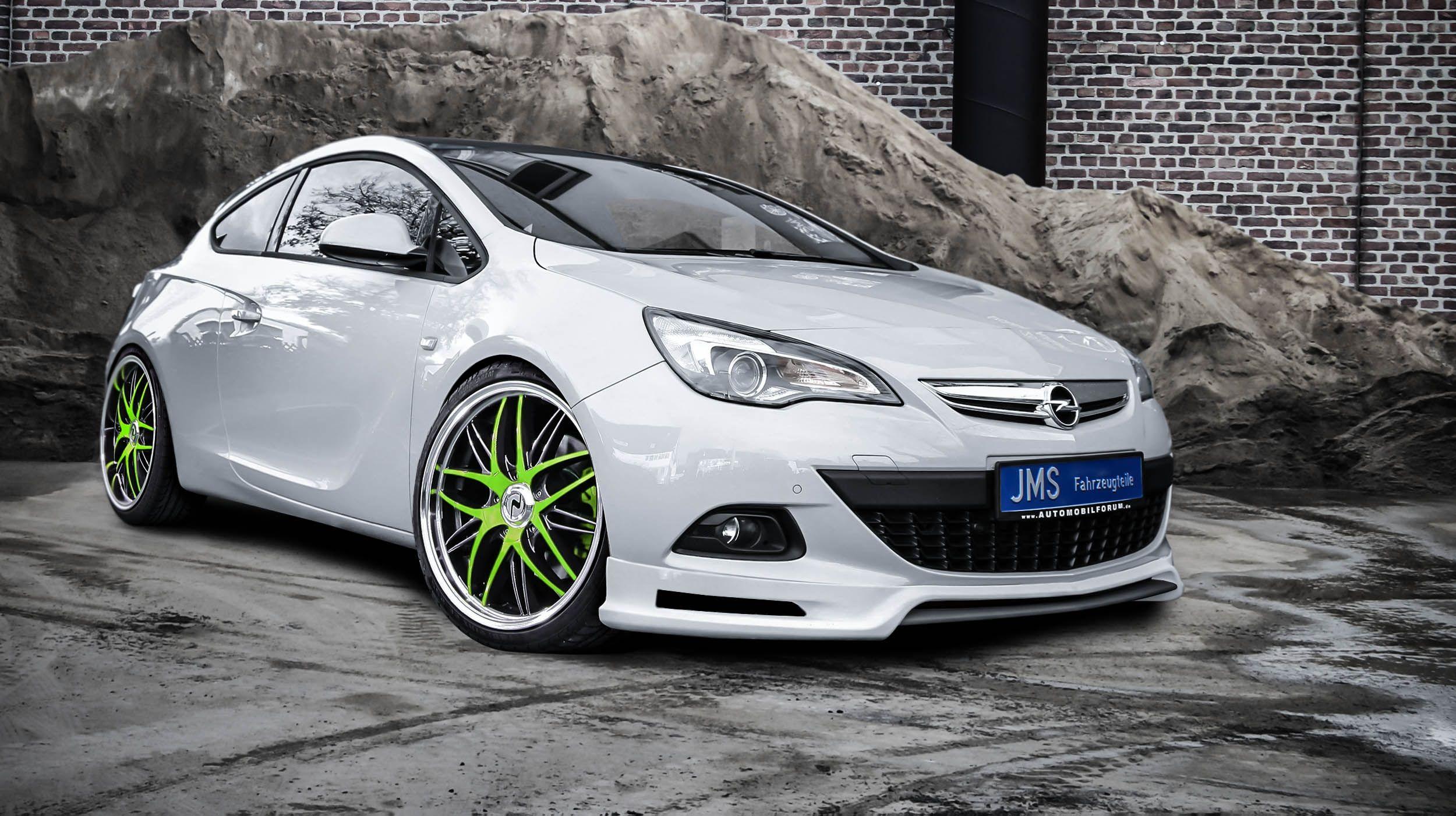 Opel Astra Wallpapers