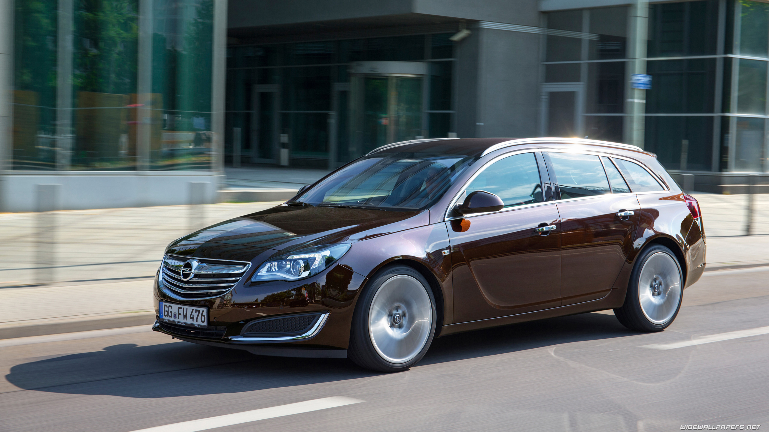 Opel Insignia Country Tourer Wallpapers