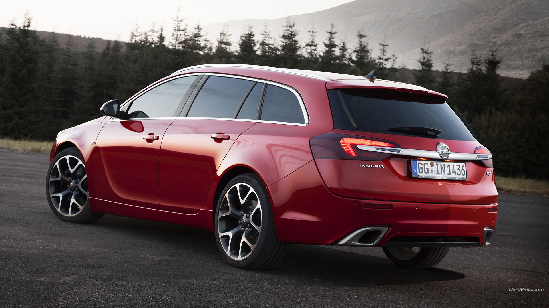 Opel Insignia Country Tourer Wallpapers