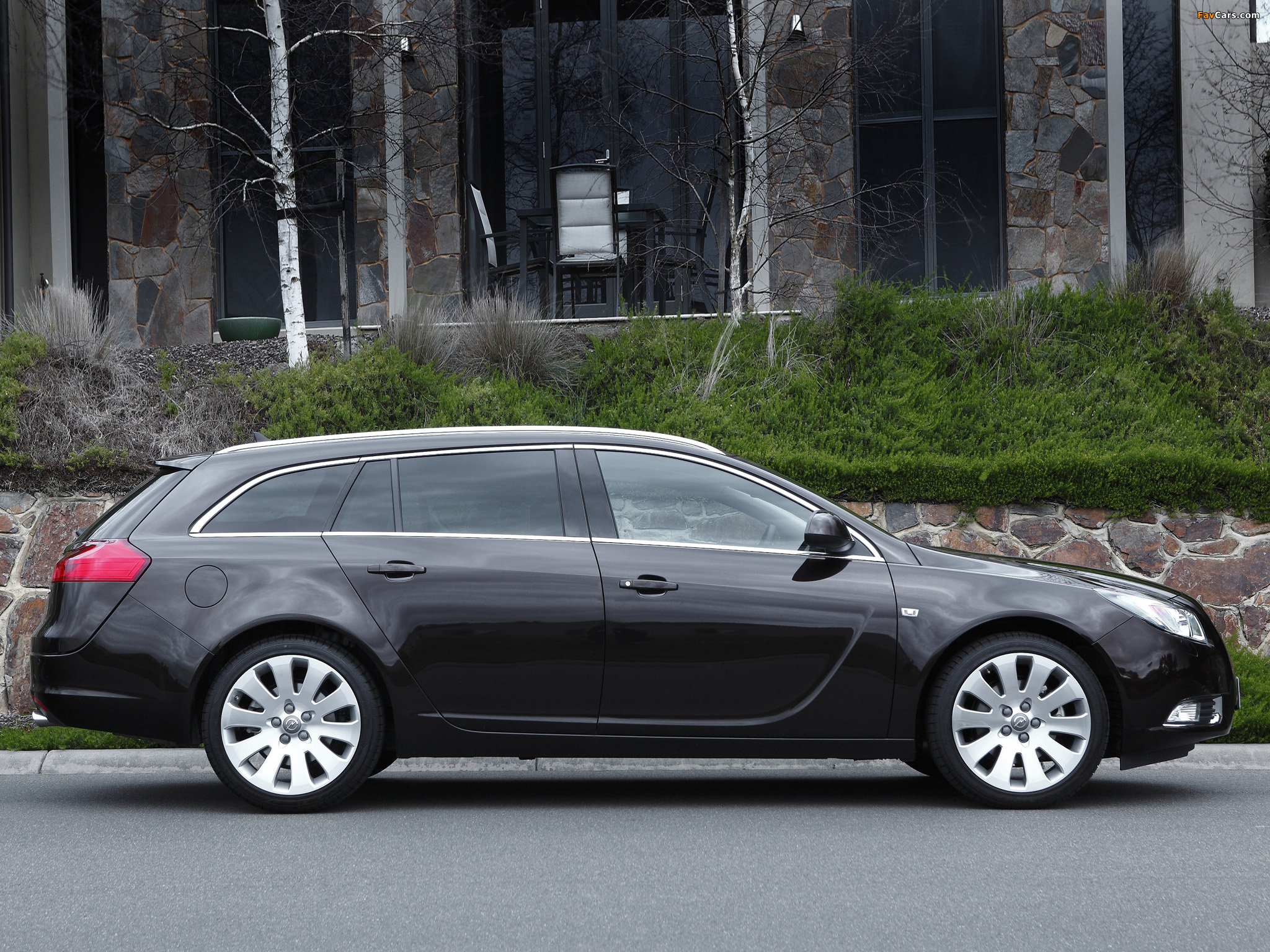 Opel Insignia Sports Tourer Wallpapers