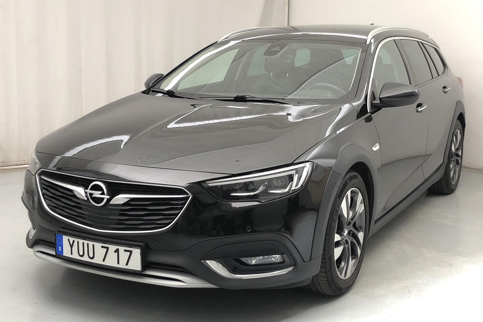 Opel Insignia Turbo X Country Tourer Wallpapers