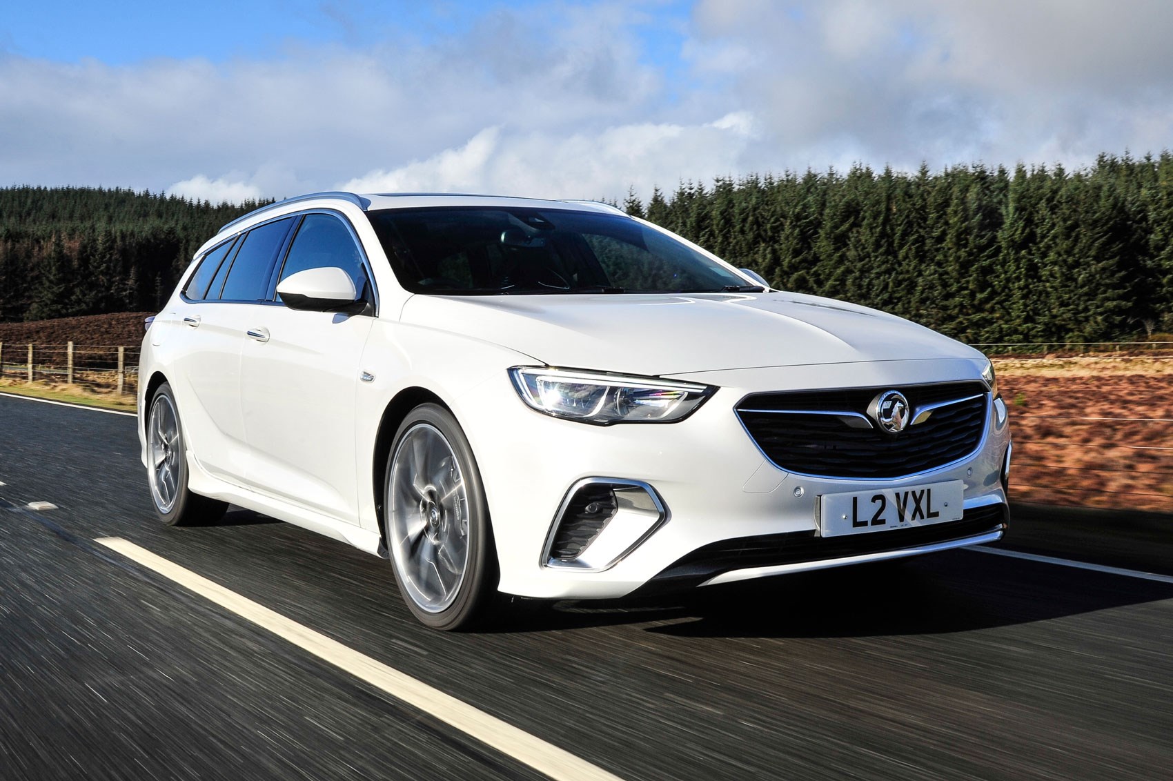 Opel Insignia Turbo X Country Tourer Wallpapers