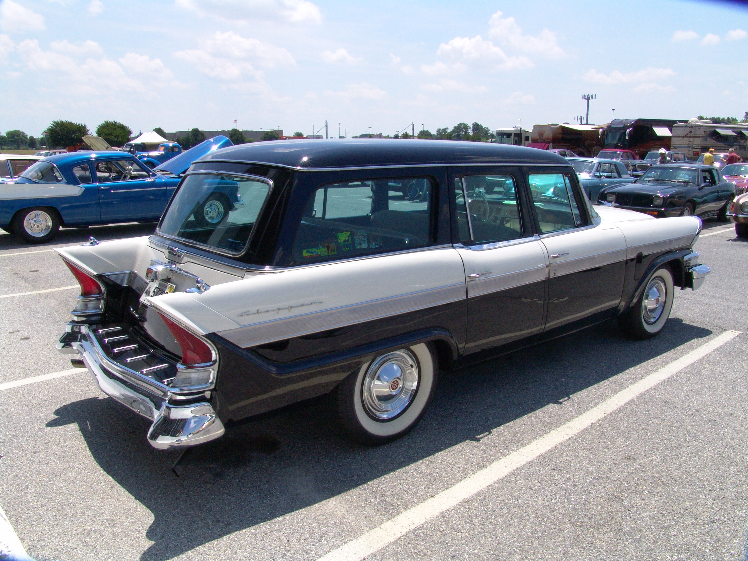 Packard Clipper Country Sedan Wallpapers