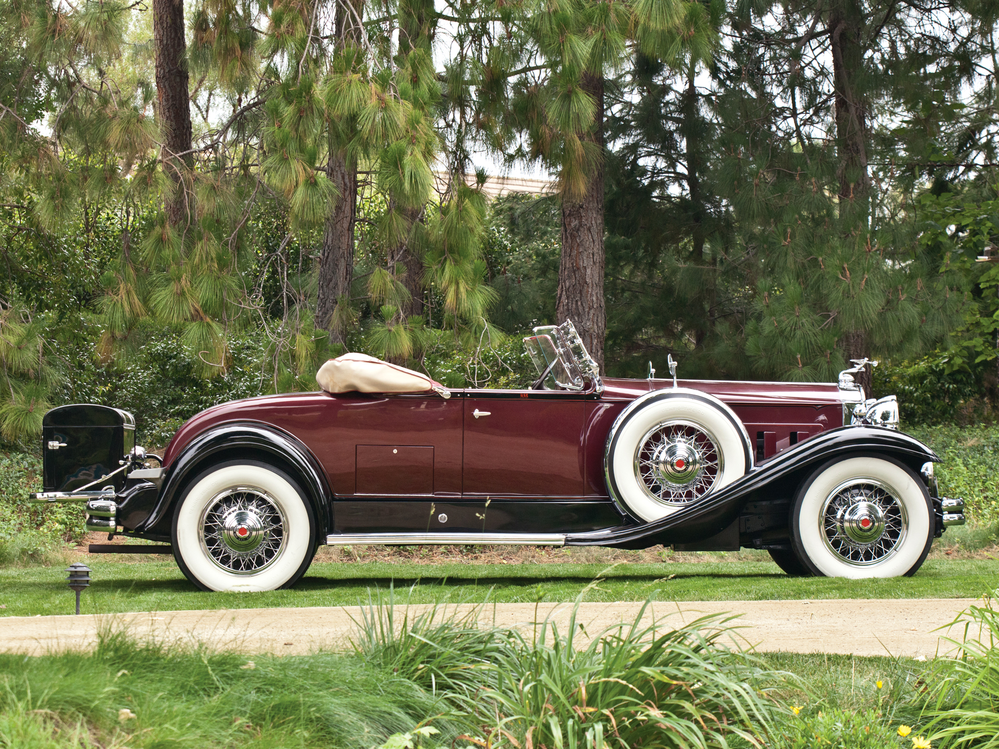 Packard Deluxe Eight Roadster Wallpapers