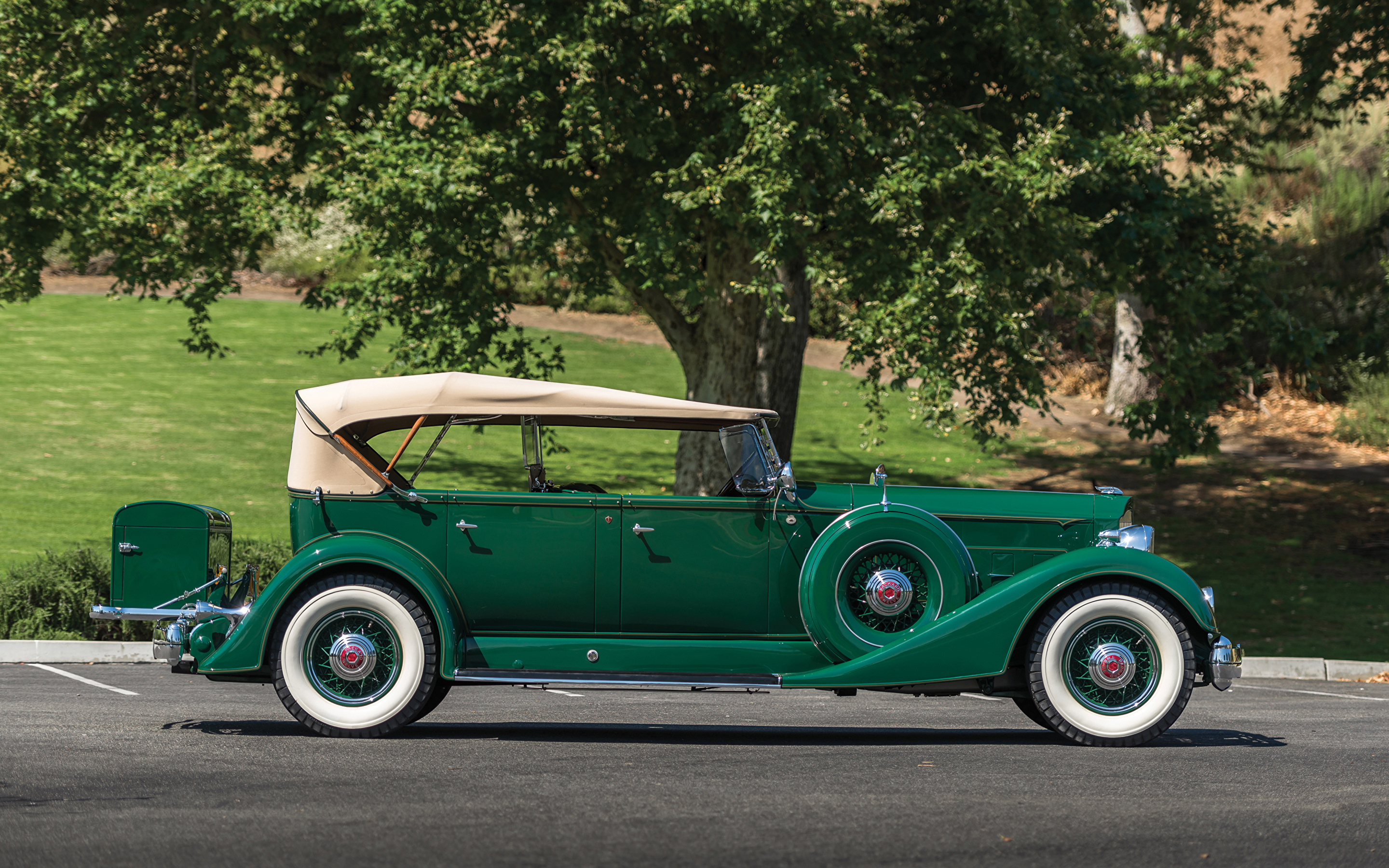 Packard Twelve Coupe Wallpapers