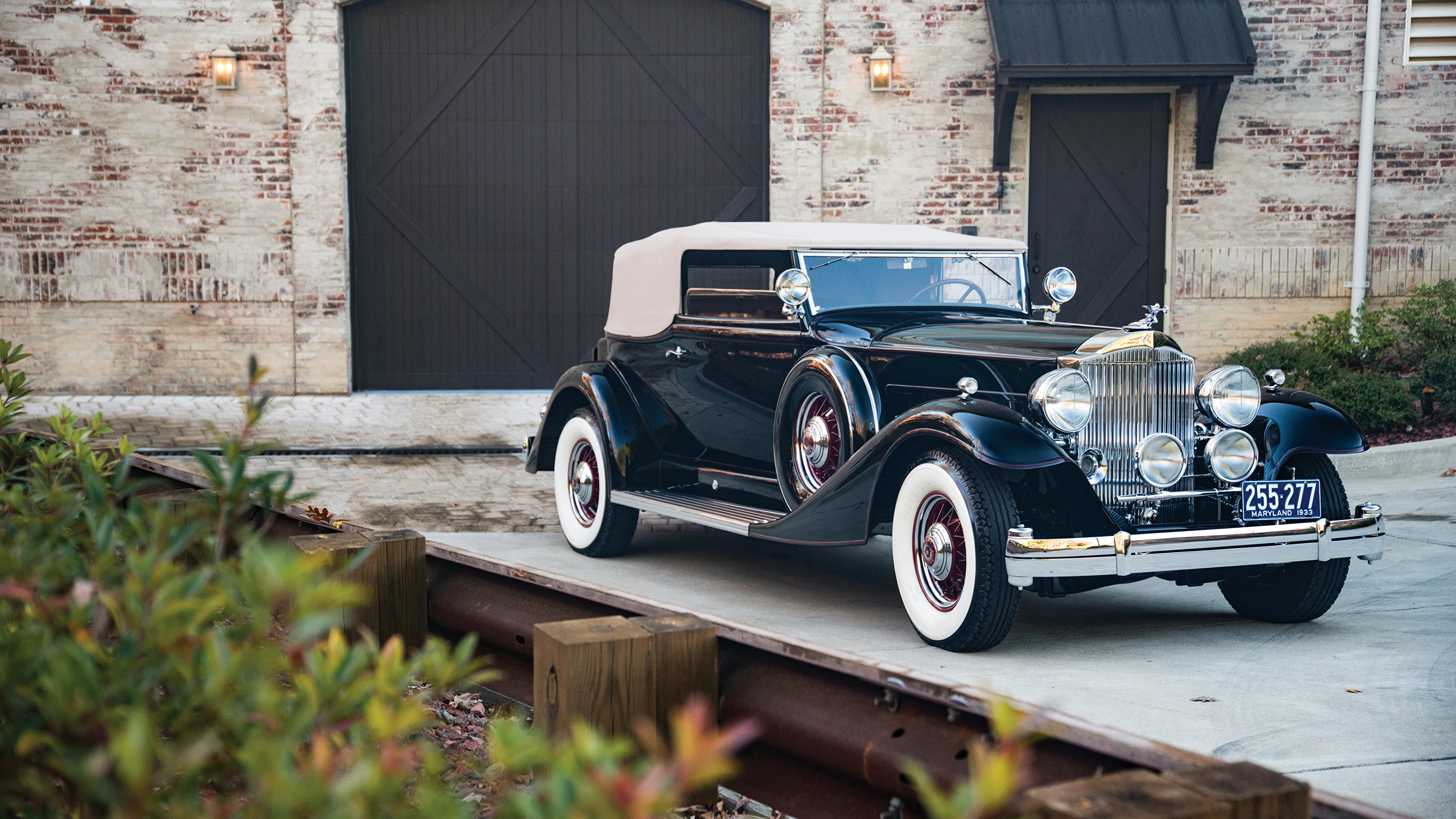 Packard Victoria Wallpapers