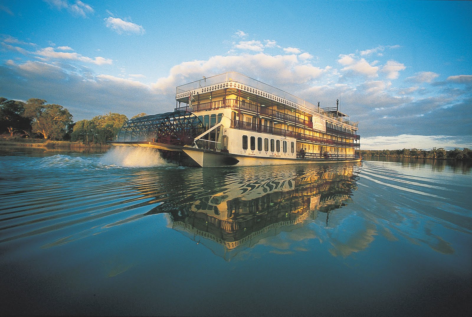 Paddle Steamer Wallpapers