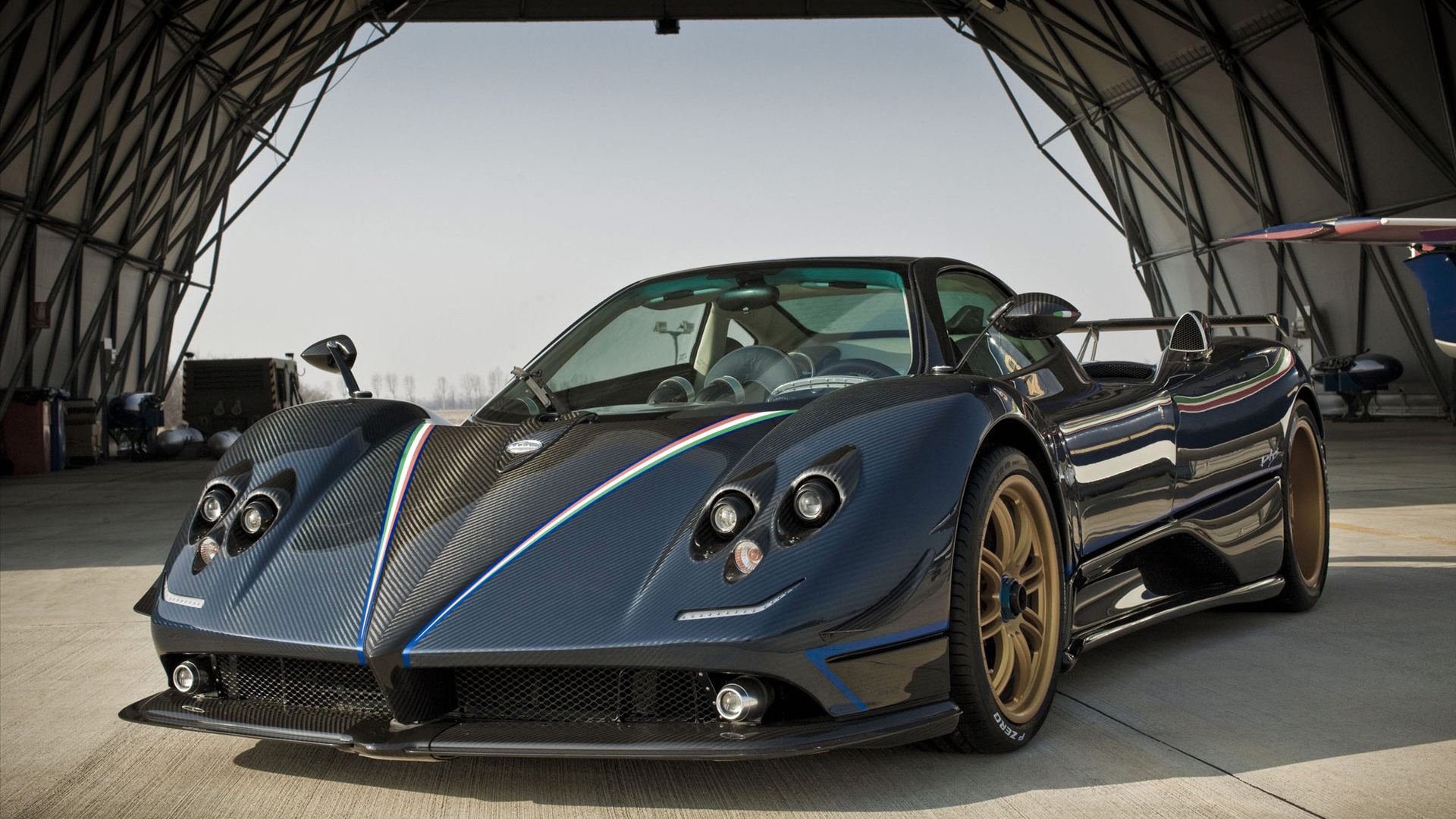 Pagani Zonda F Wallpapers