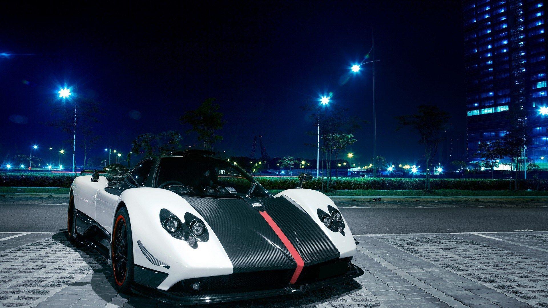 Pagani Zonda F Wallpapers