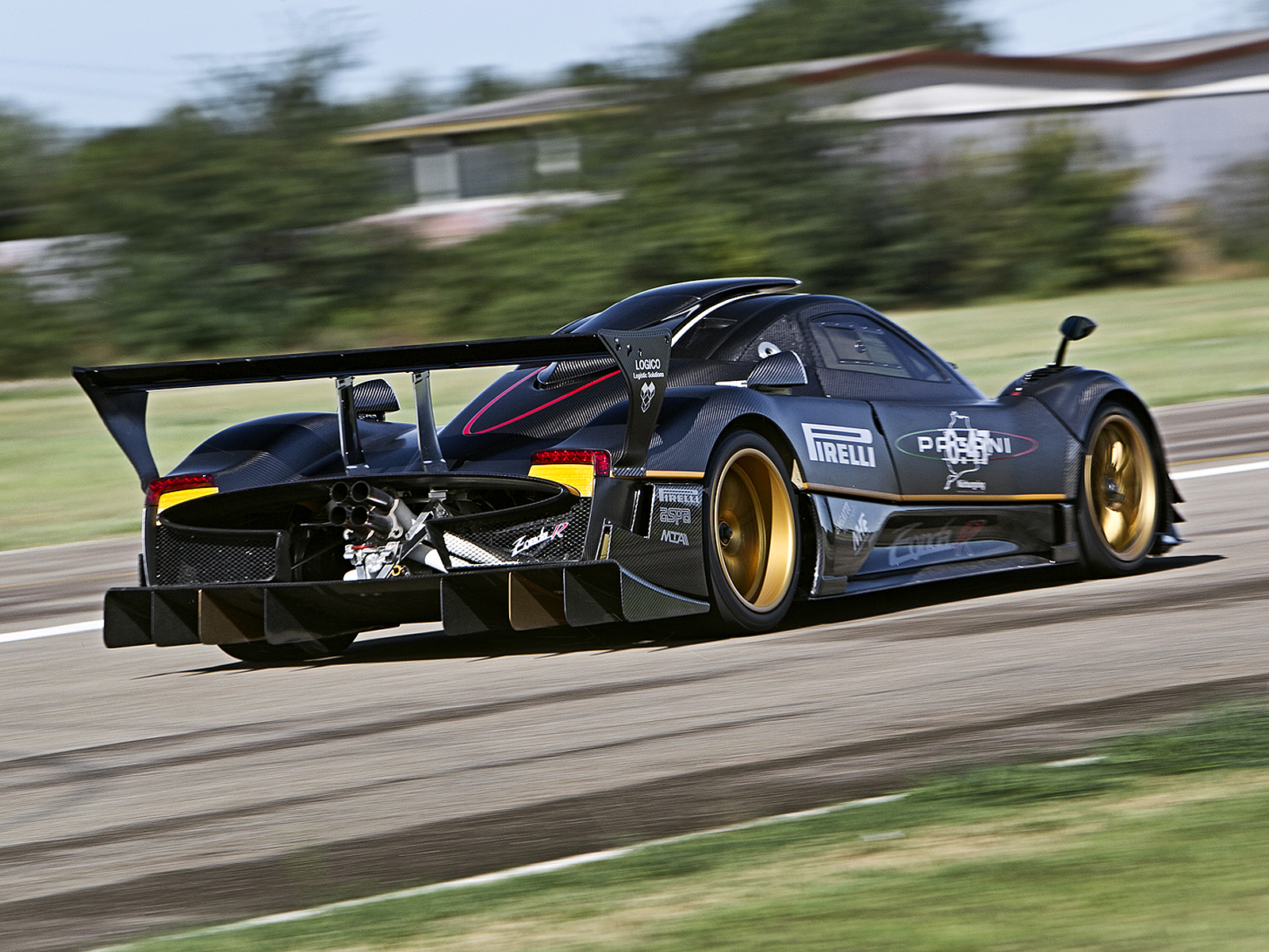 Pagani Zonda R Wallpapers