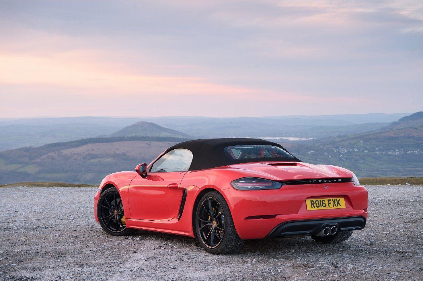 Porsche 718 Boxster S Wallpapers