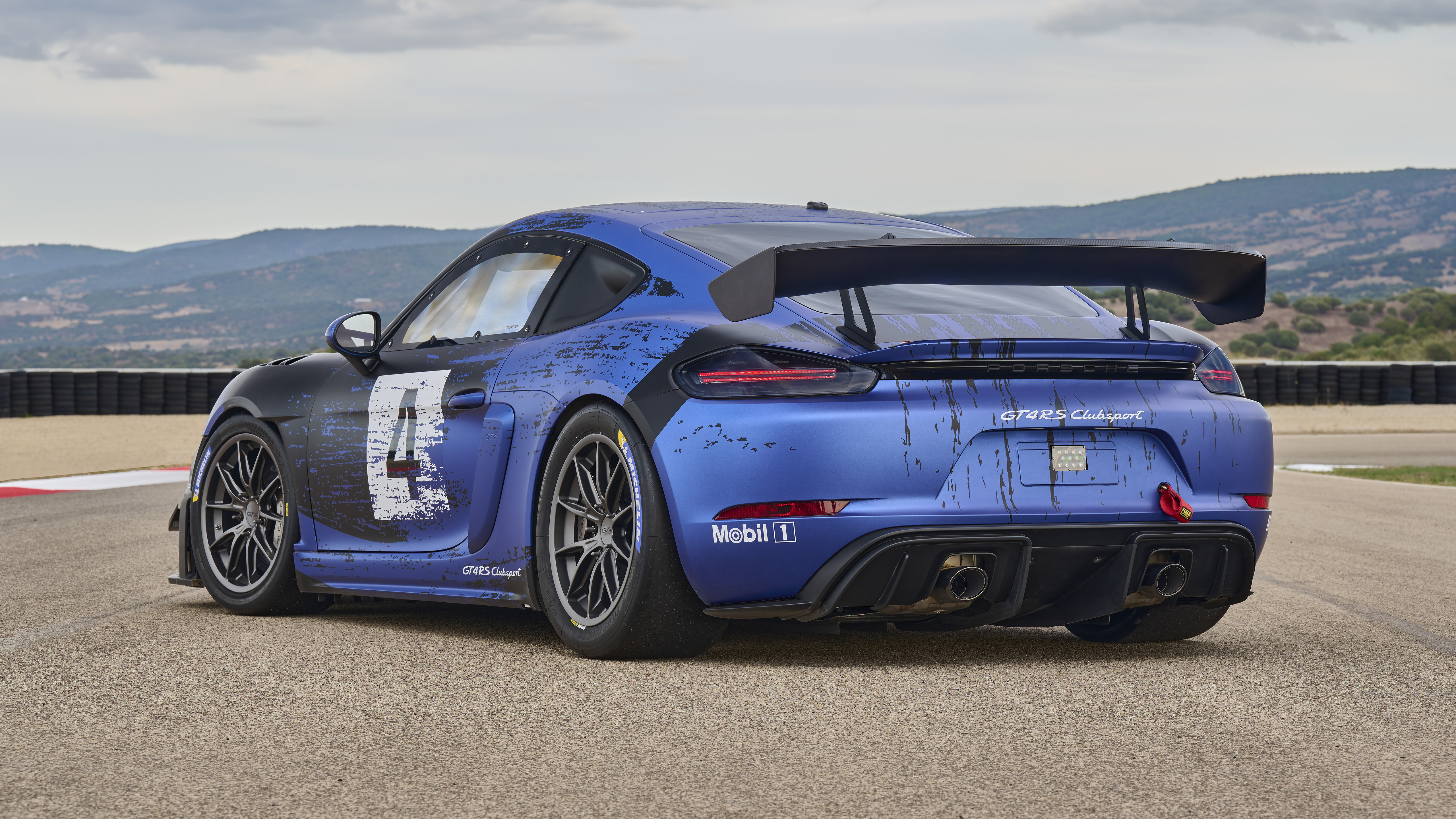 Porsche 718 Cayman Gt4 Clubsport Wallpapers