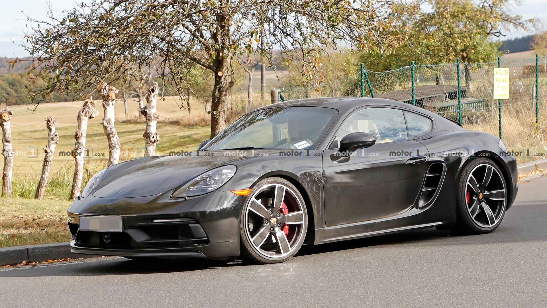 Porsche 718 Cayman T Wallpapers