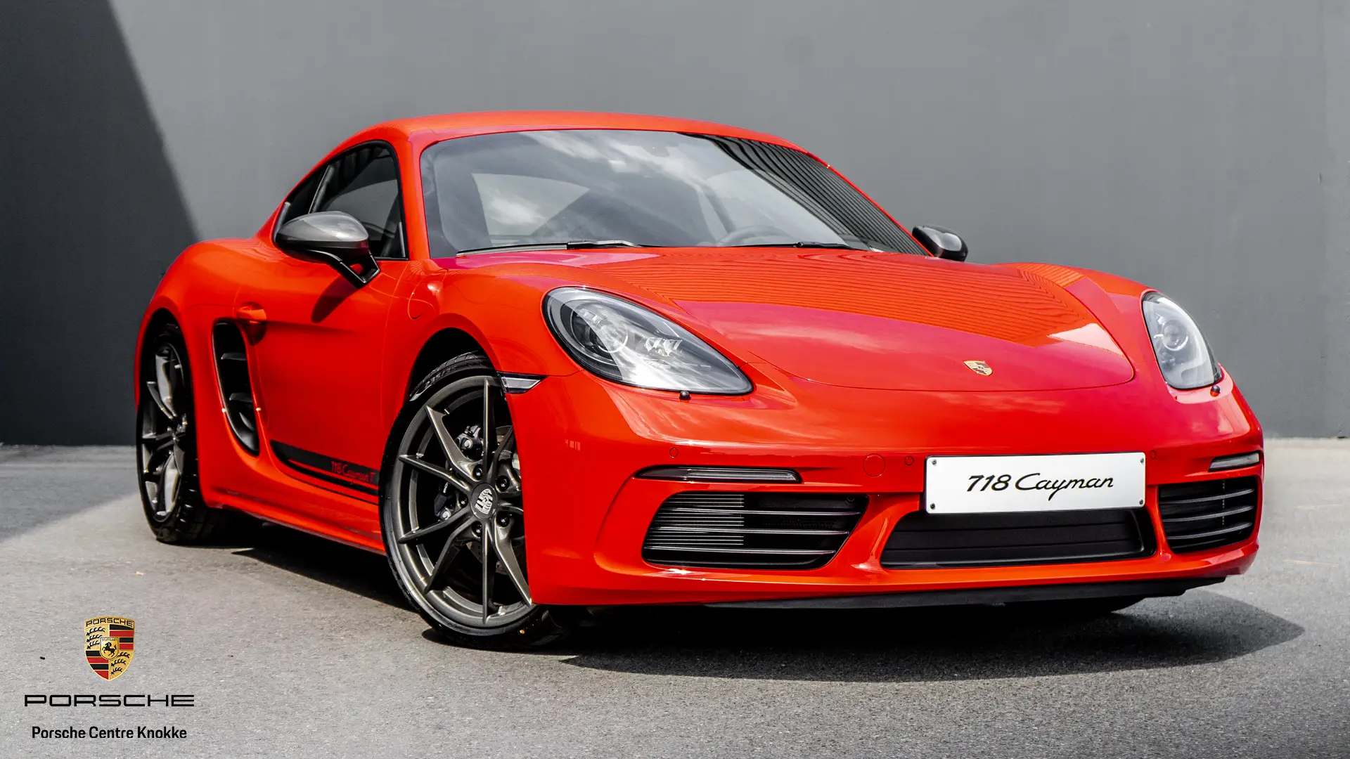 Porsche 718 Cayman T Wallpapers