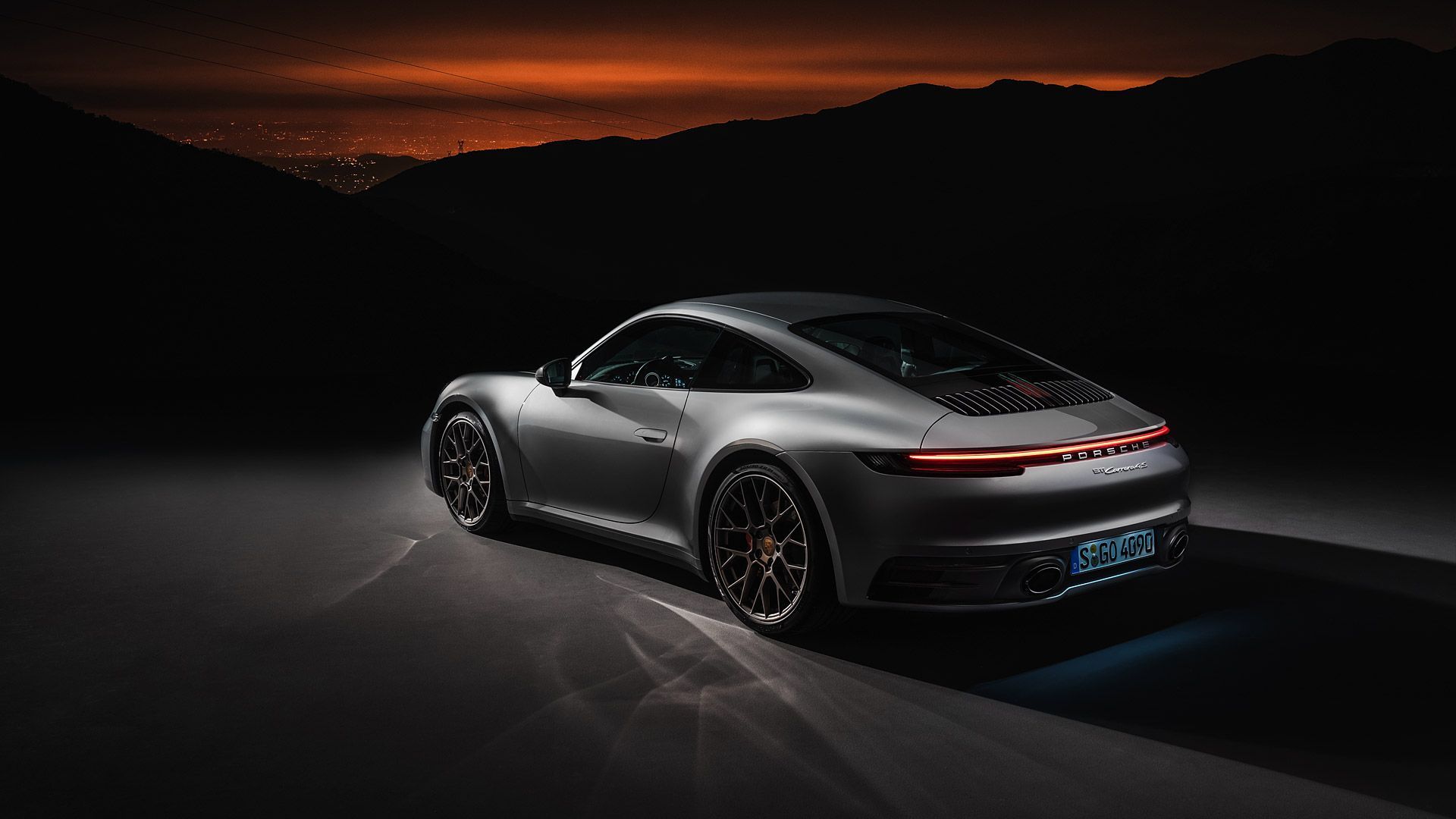 Porsche 911 (992) Carrera Wallpapers