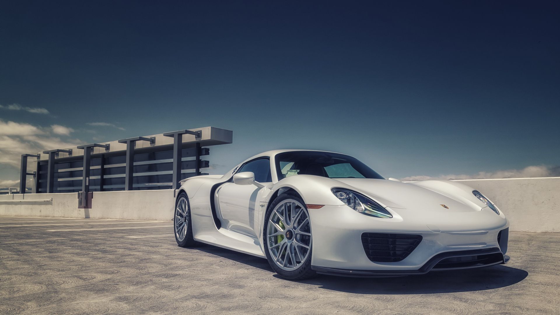 Porsche 918 Spyder Wallpapers