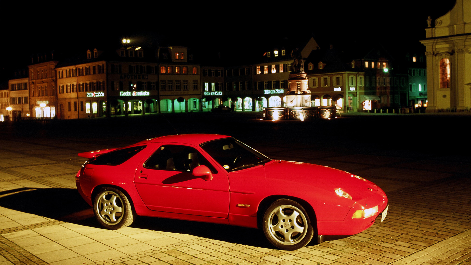 Porsche 928 S4 Wallpapers