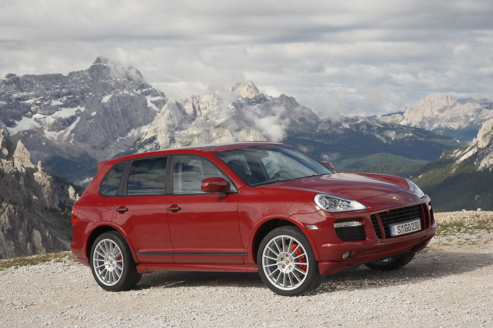 Porsche Cayenne Gts Wallpapers