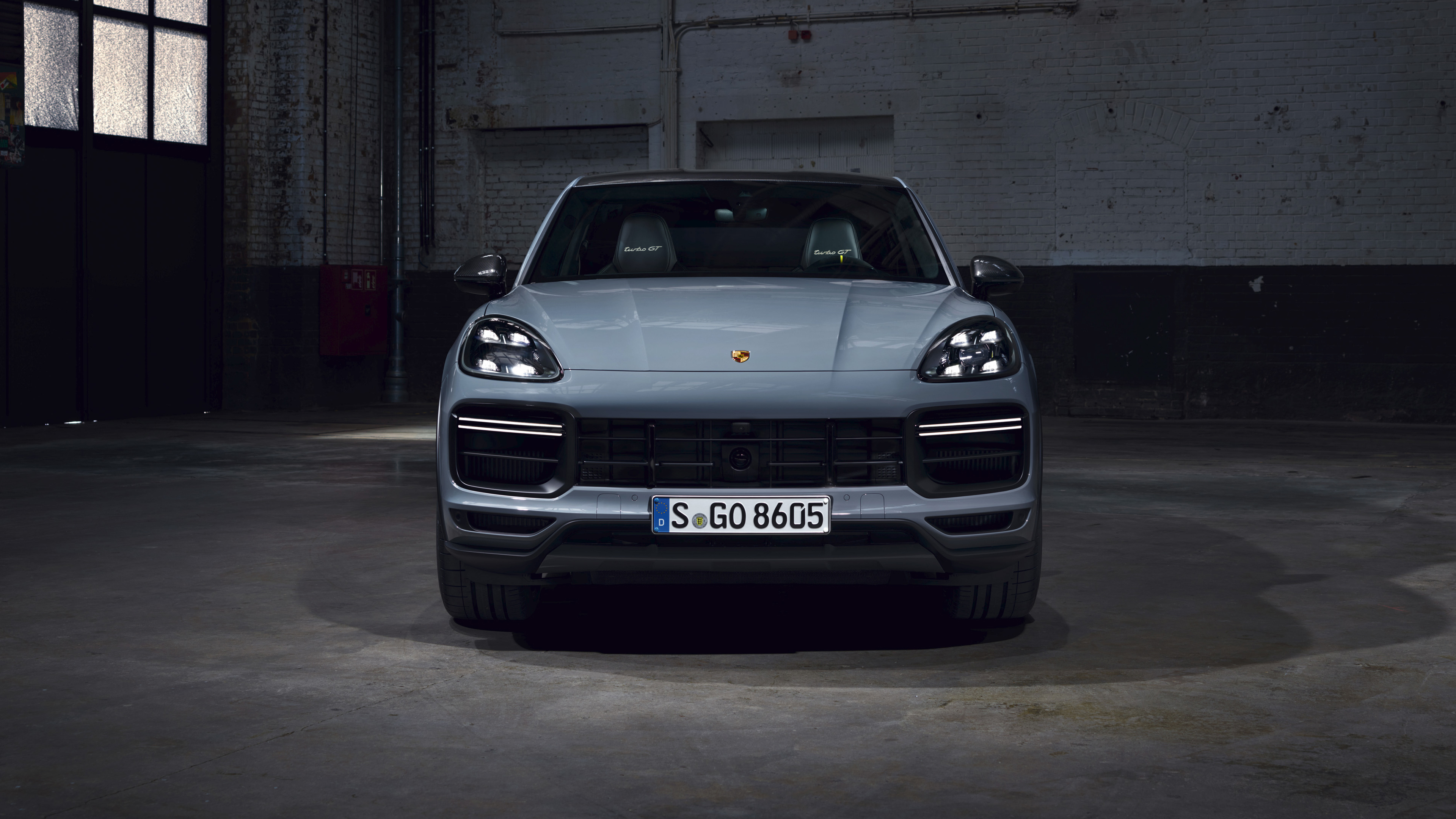 Porsche Cayenne Turbo Wallpapers