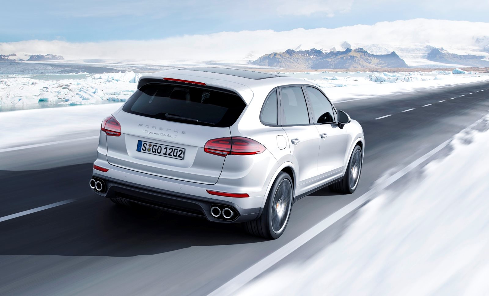 Porsche Cayenne Turbo S Wallpapers